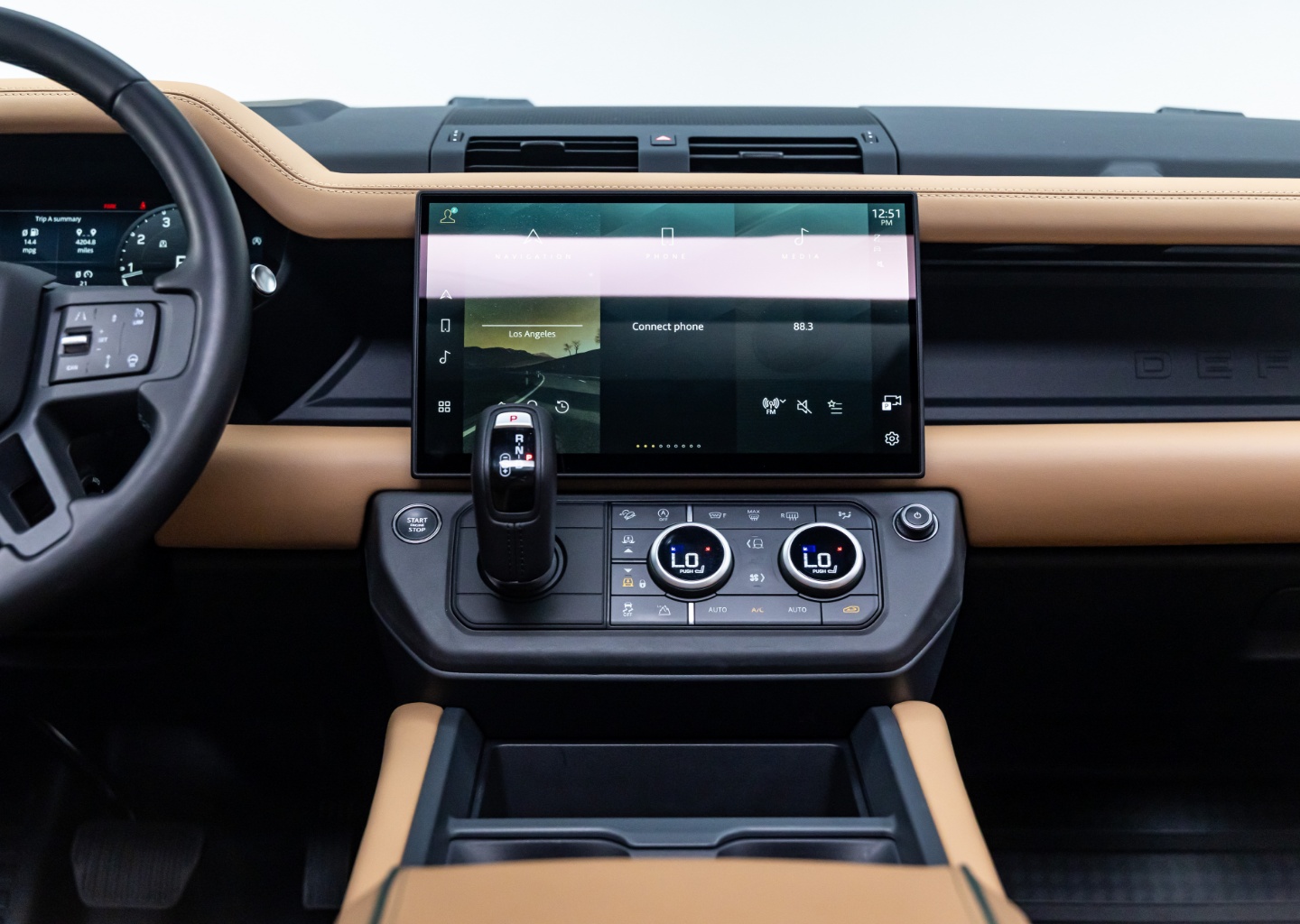 2026 Land Rover Defender X-Dynamic SE - Photo 31