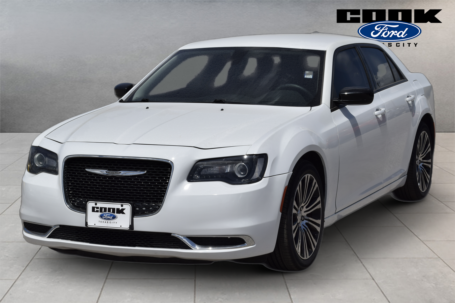2019 Chrysler 300