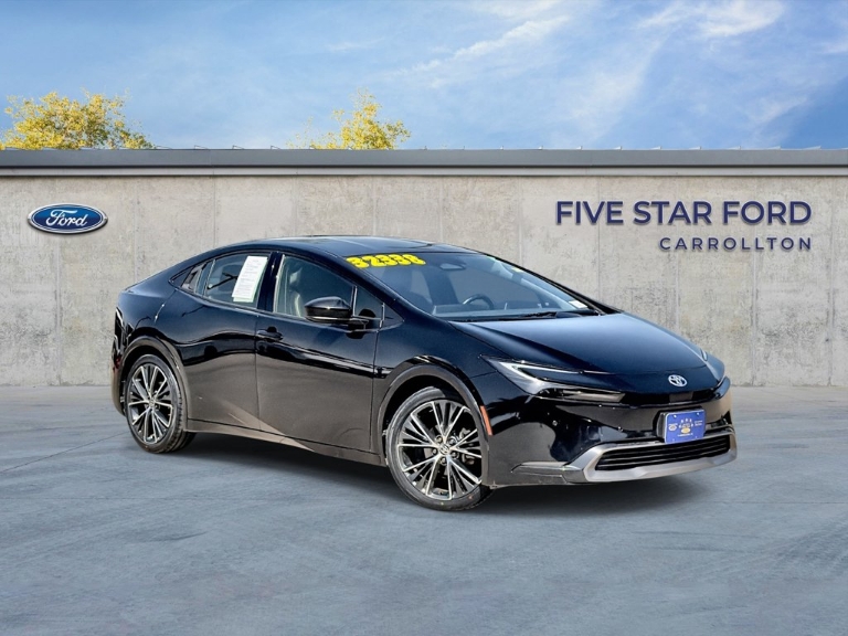 2024 Toyota Prius XLE