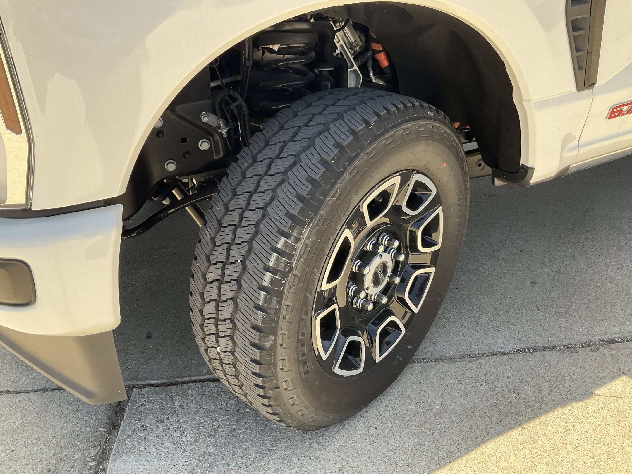 2026 Ford F-350 Super Duty Platinum - Photo 27