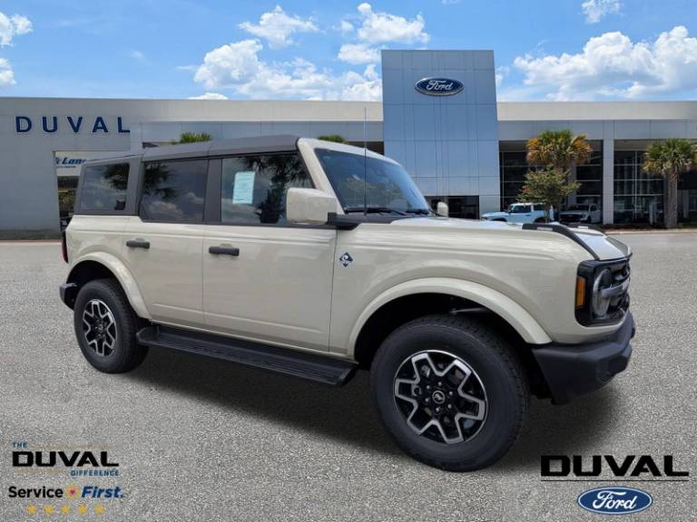 2026 Ford Bronco Outer Banks