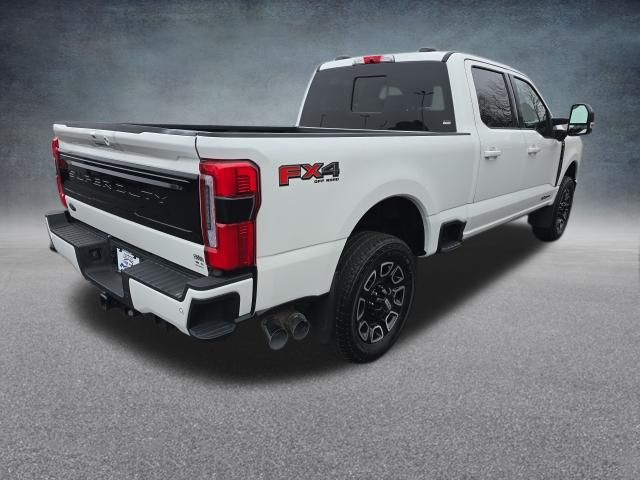 2025 Ford F-250 Super Duty Platinum - Photo 13