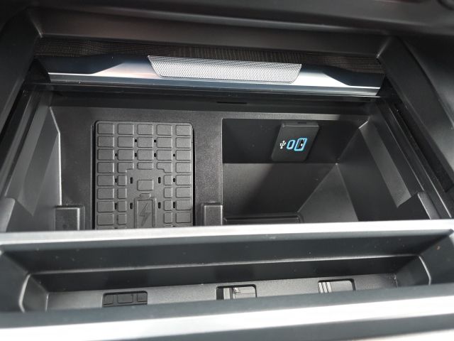 2025 Ford F-250 Super Duty Platinum - Photo 22