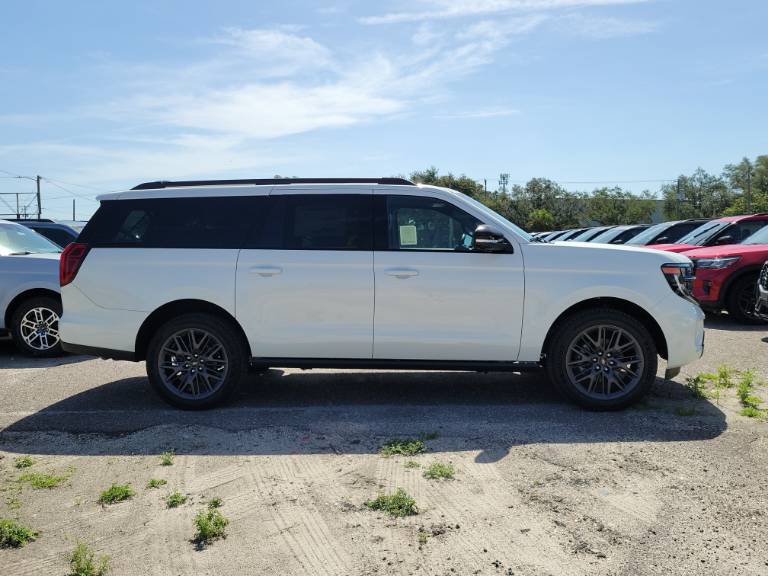 2027 Ford Expedition MAX Platinum