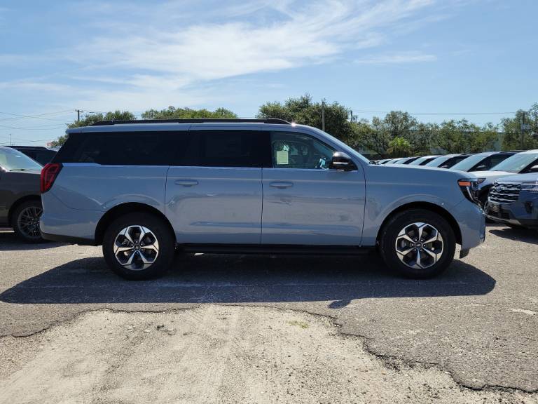 2027 Ford Expedition MAX Active