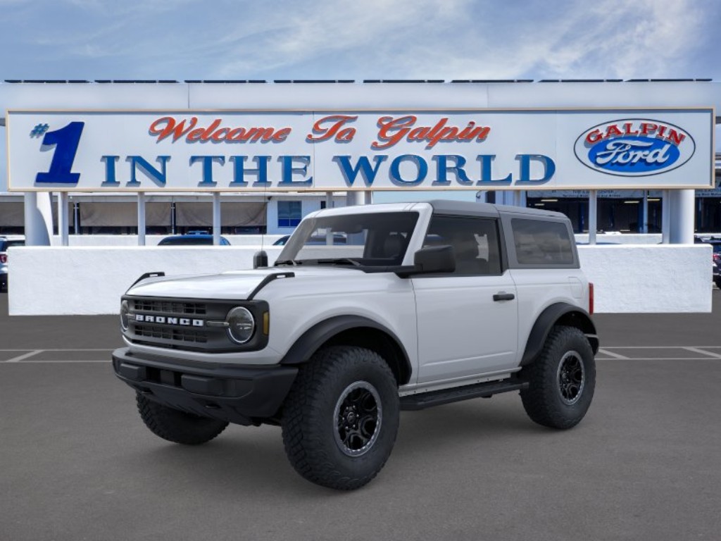2026 Ford Bronco Base