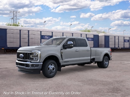 2026 Ford Super Duty F-350 DRW LARIAT