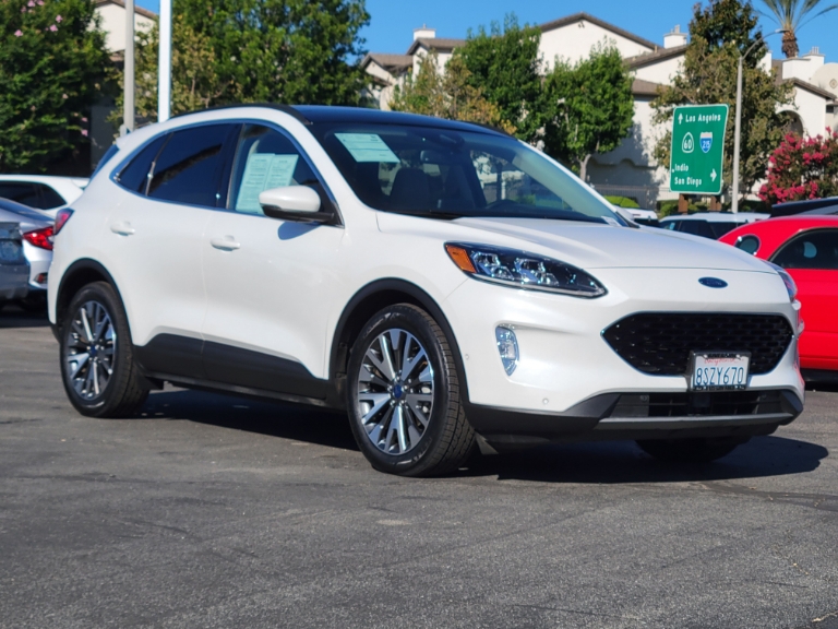 2020 Ford Escape Titanium Hybrid
