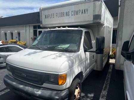 2006 Ford E-450SD Base