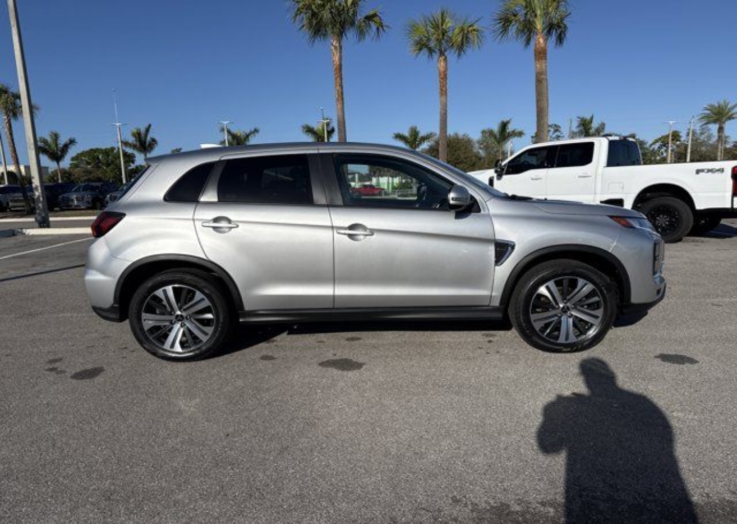 Used 2024 Mitsubishi Outlander Sport SE with VIN JA4ARUAU6RU002208 for sale in Englewood, FL