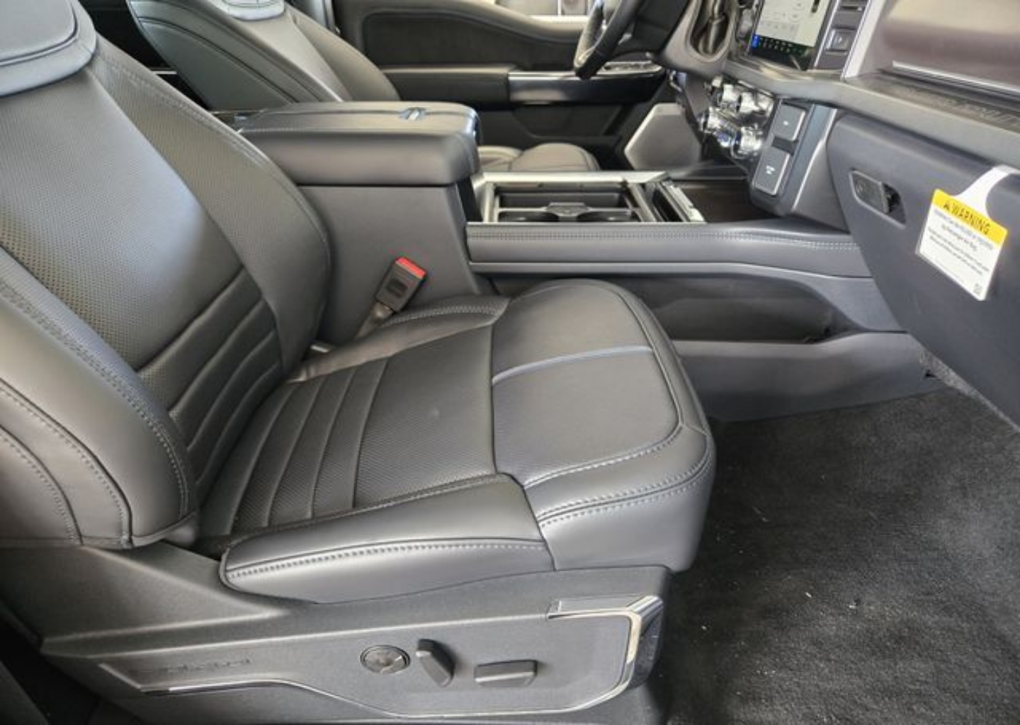 2026 Ford F-250 Super Duty Platinum - Photo 10