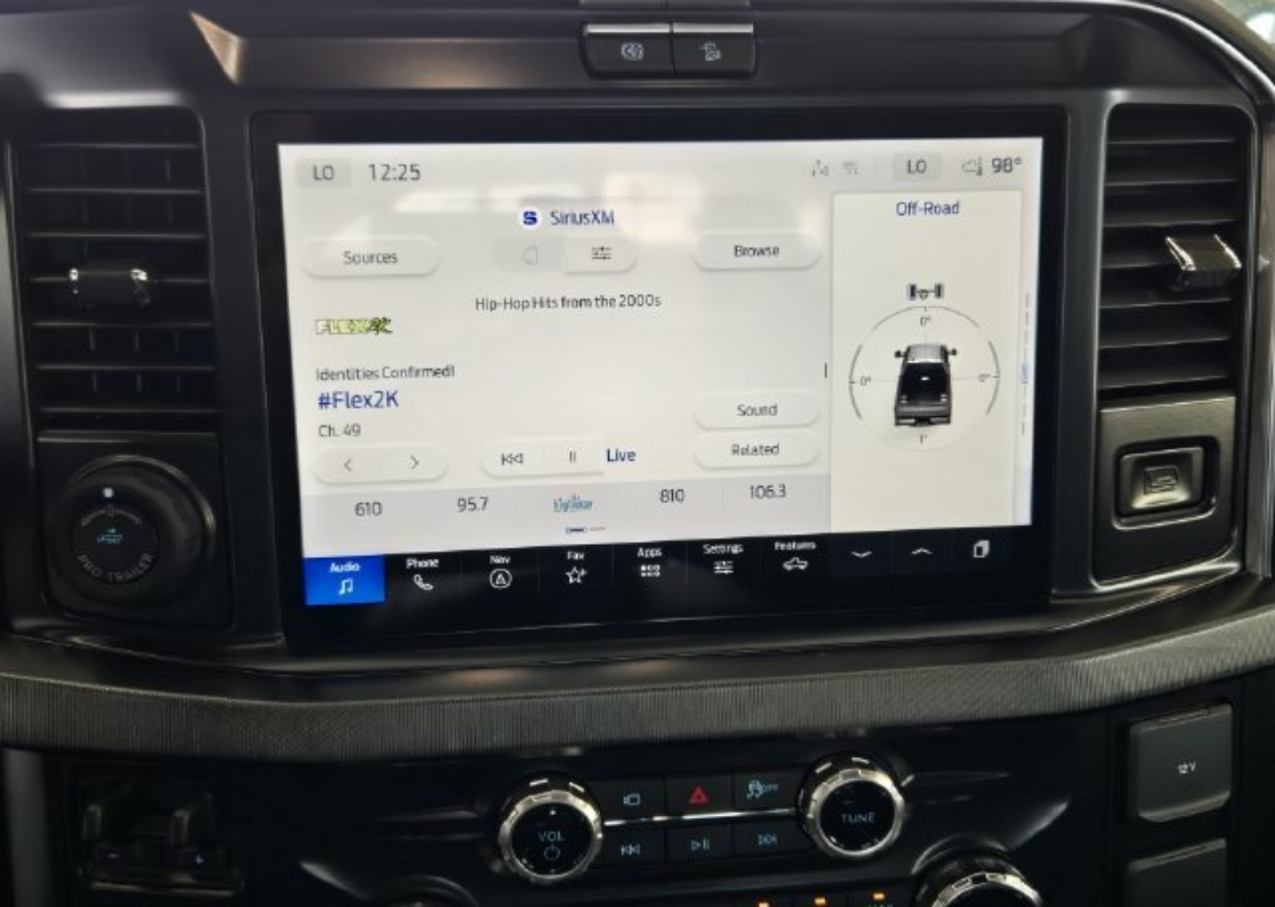 2026 Ford F-250 Super Duty Platinum - Photo 13