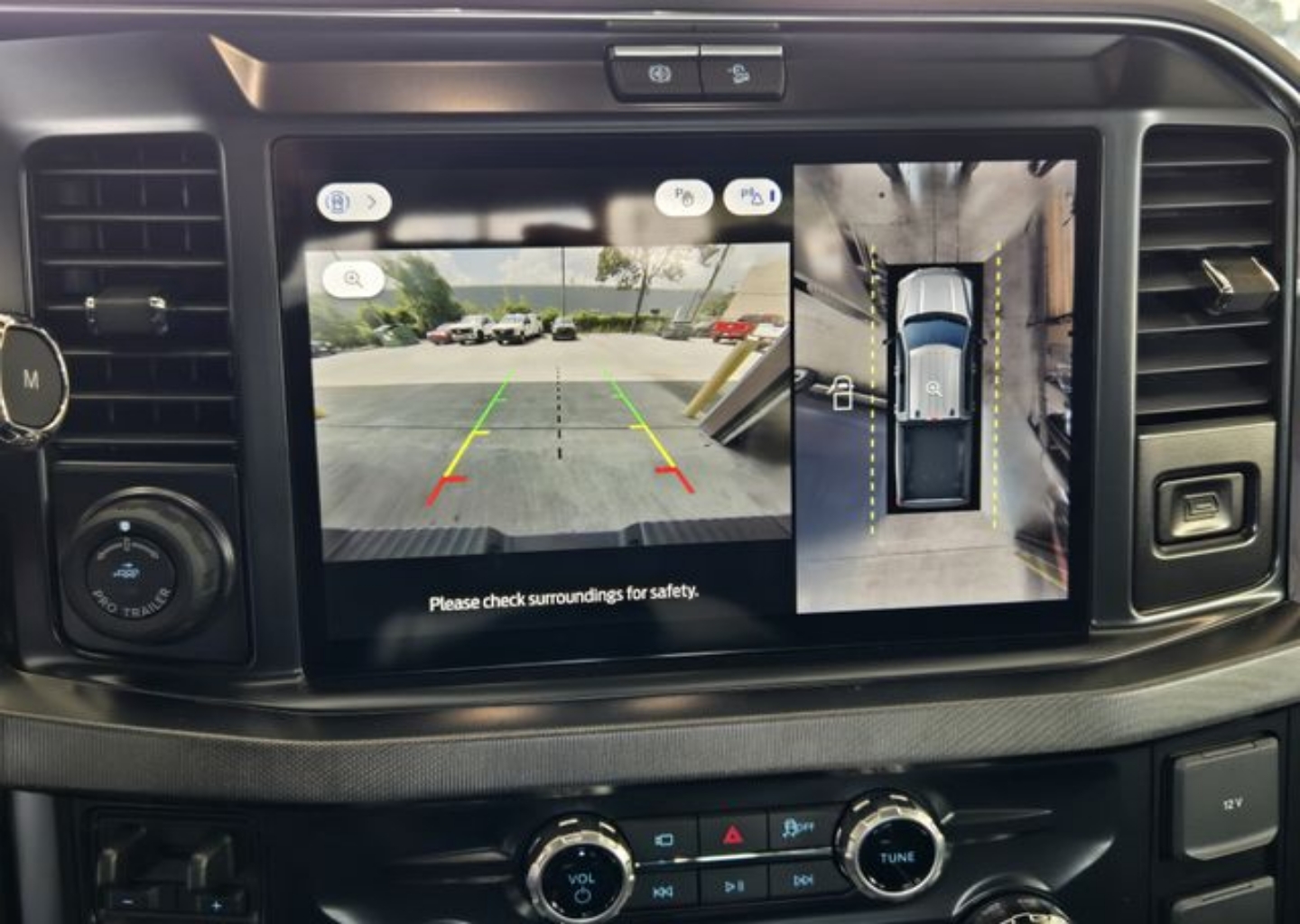 2026 Ford F-250 Super Duty Platinum - Photo 14