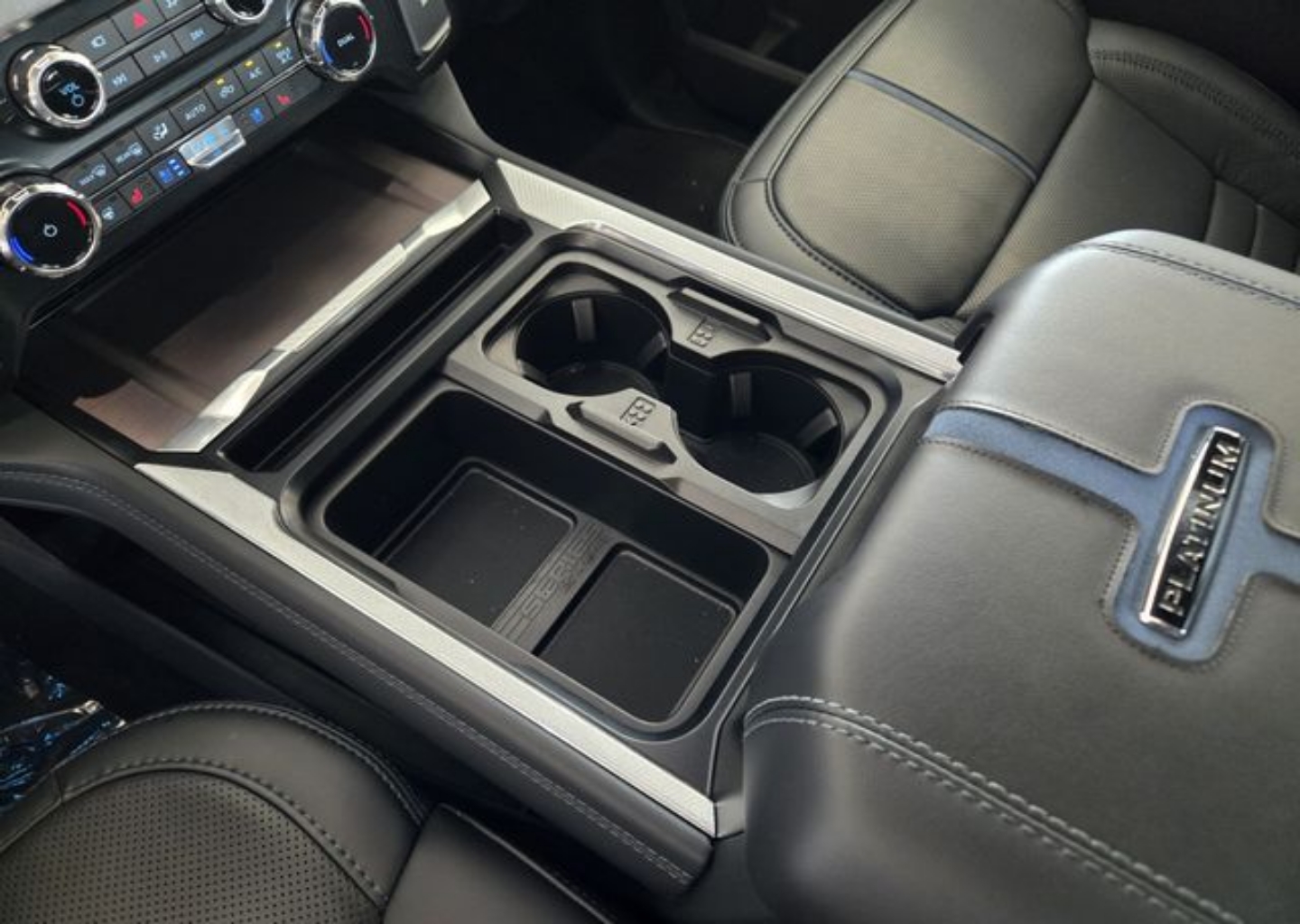 2026 Ford F-250 Super Duty Platinum - Photo 16