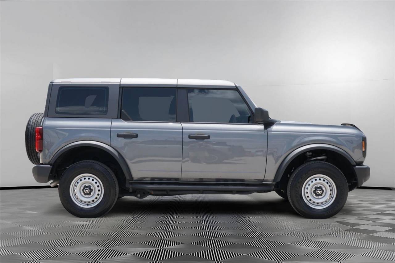 Certified Used 2025 Ford Bronco Base, photo 4