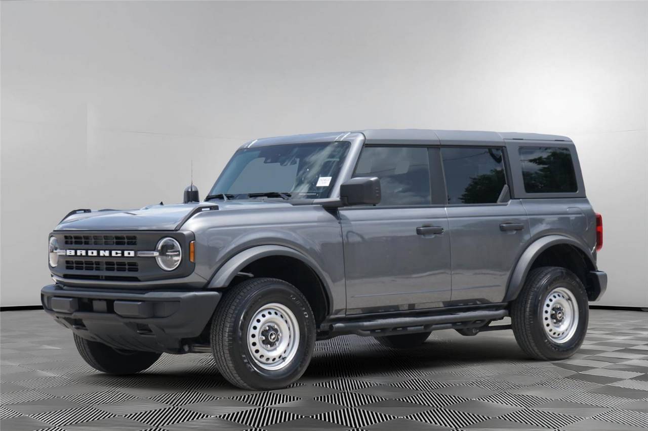 Certified Used 2025 Ford Bronco Base, photo 8