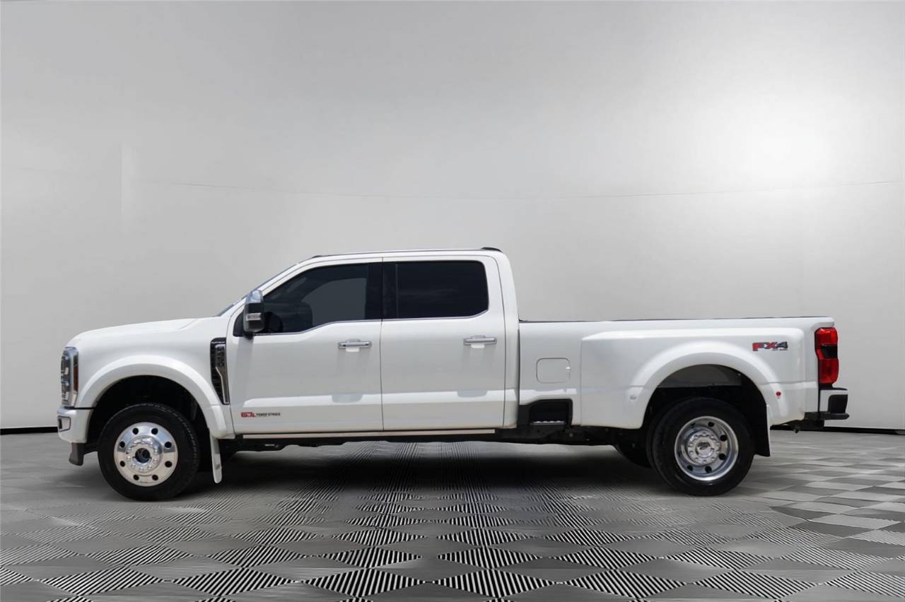 Certified Used 2025 Ford Super Duty F-450 DRW Platinum, photo 7