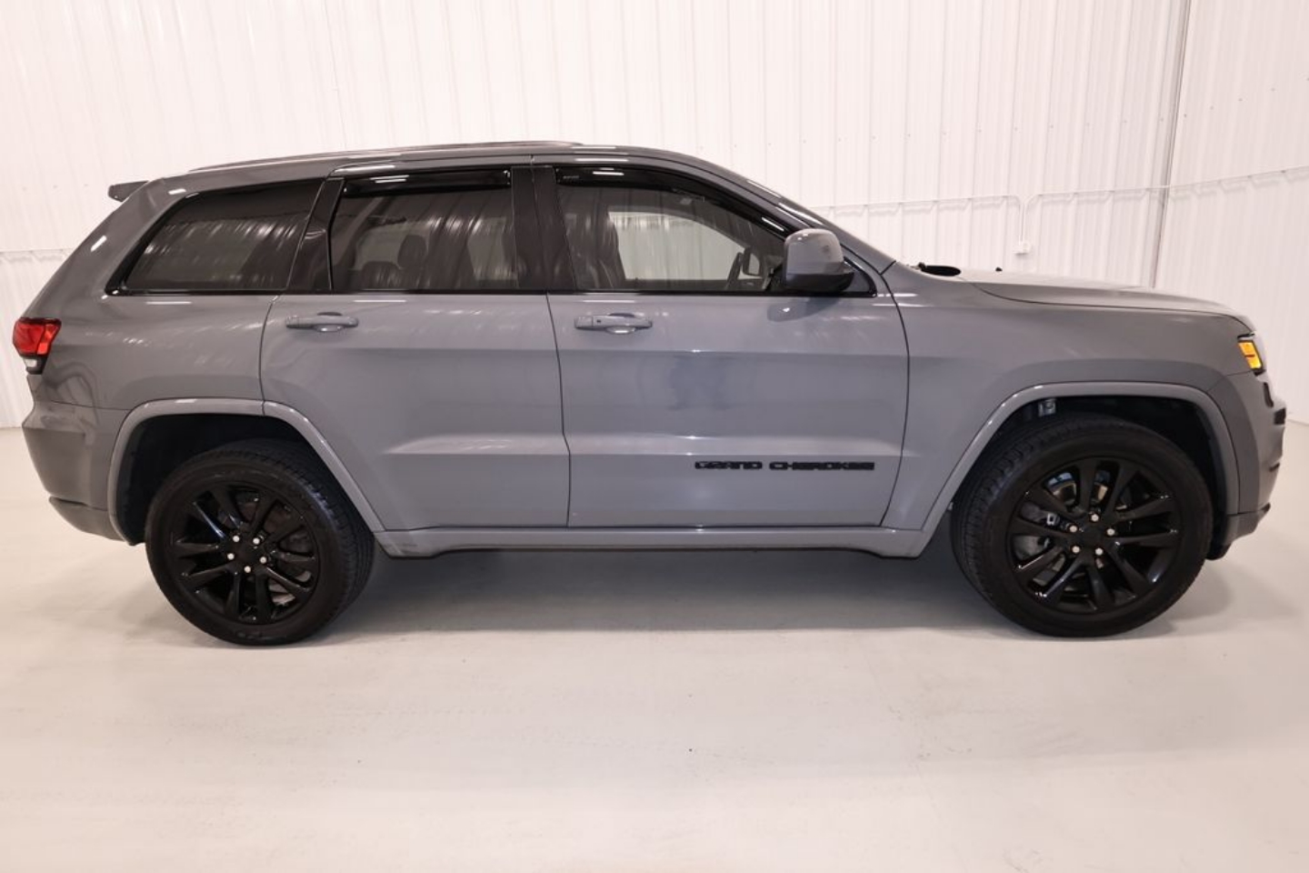 Certified 2020 Jeep Grand Cherokee Altitude with VIN 1C4RJFAG7LC425690 for sale in Canfield, OH