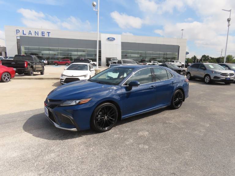 2024 Toyota Camry XSE Auto