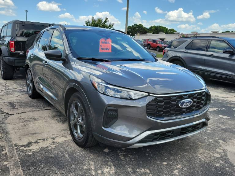 2023 Ford Escape ST-Line