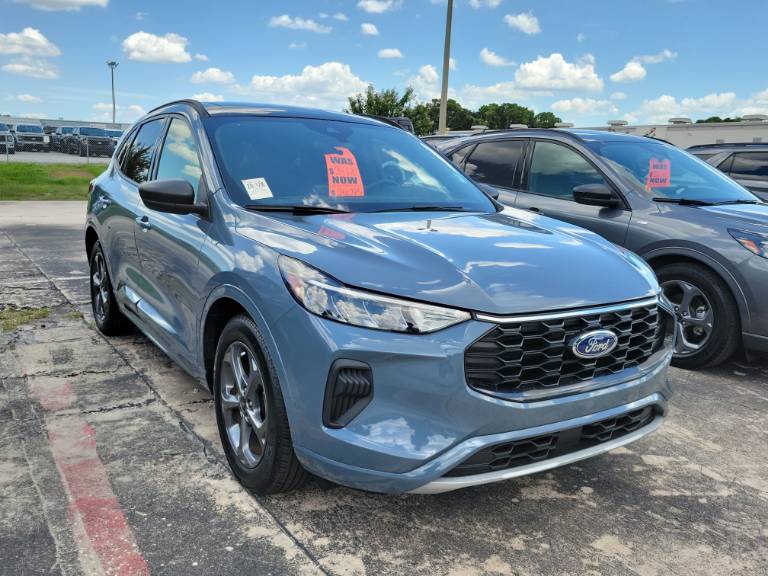 2023 Ford Escape ST-Line