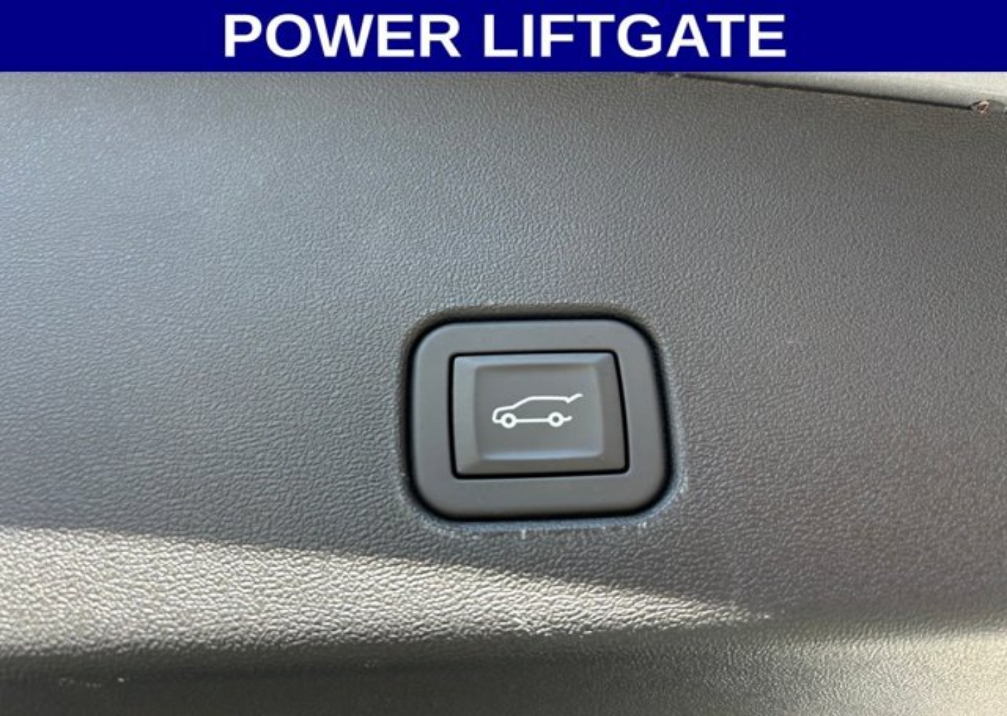 2025 Cadillac OPTIQ Luxury 1 - Photo 18