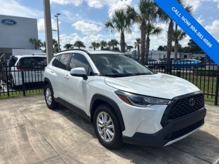 2024 Toyota Corolla Cross LE