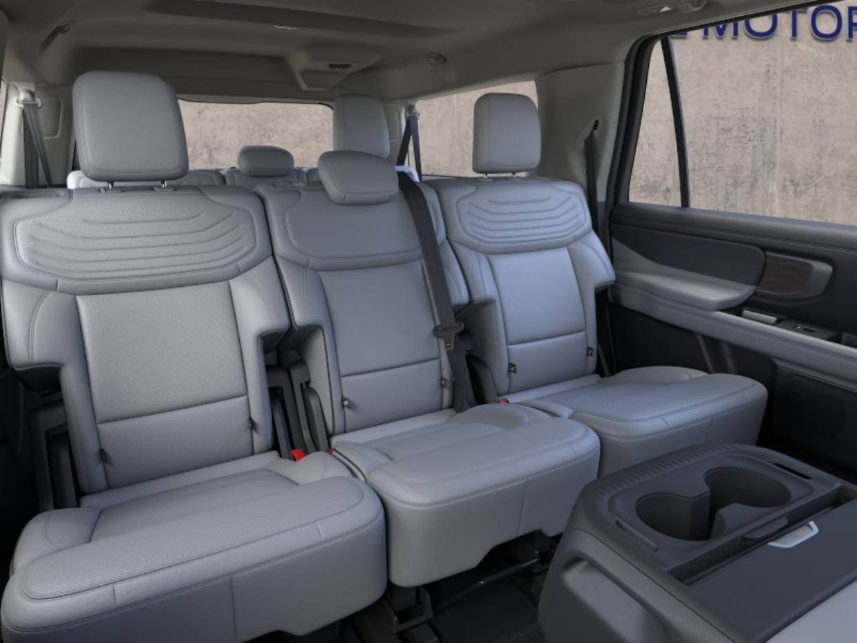 2025 Ford Expedition MAX Platinum - Photo 11