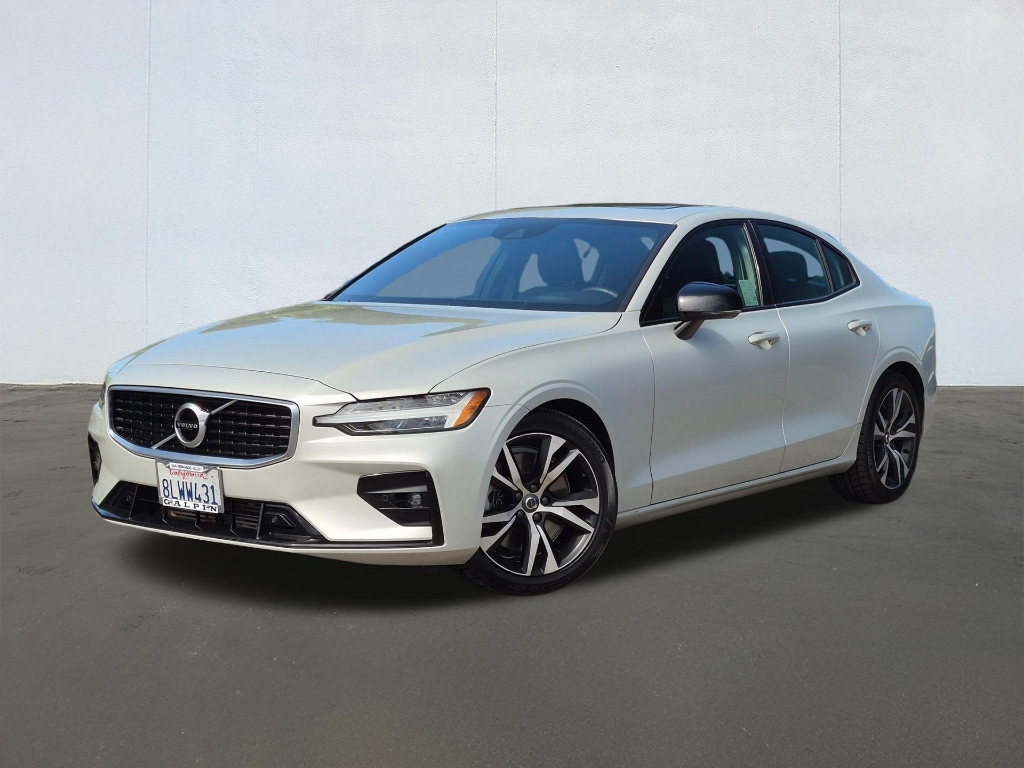 2019 Volvo S60 T6 R-Design