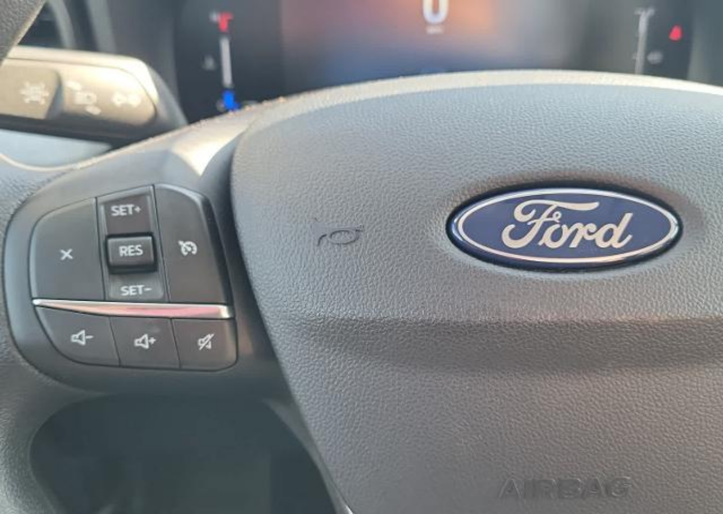 2025 Ford Maverick XLT - Photo 9