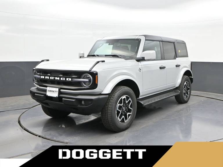 2026 Ford Bronco Outer Banks