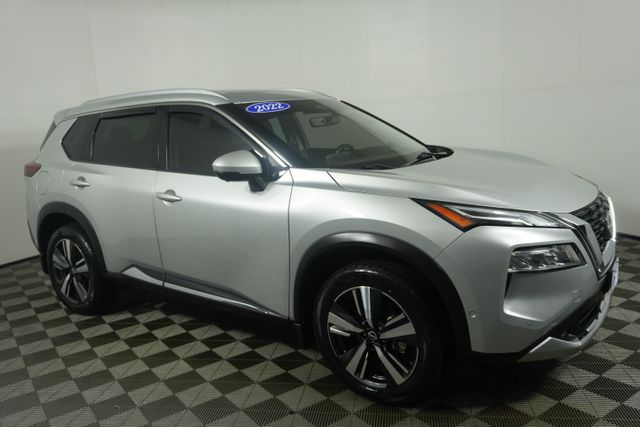 Used 2022 Nissan Rogue Platinum with VIN JN8BT3DDXNW277309 for sale in Kansas City