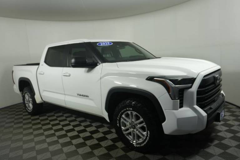 2025 Toyota Tundra 4WD SR5