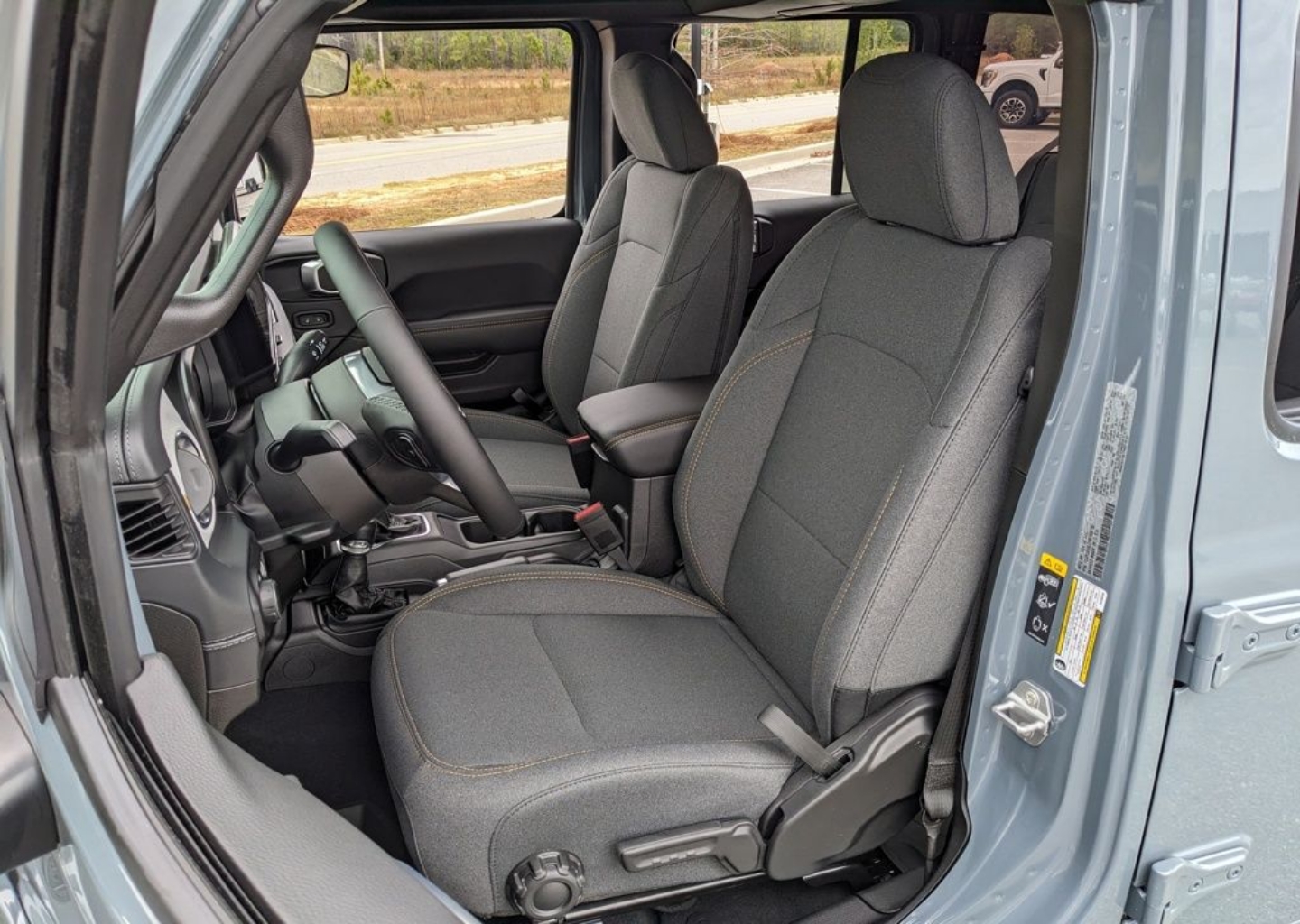 2026 Jeep Wrangler 4-Door Sahara - Photo 34