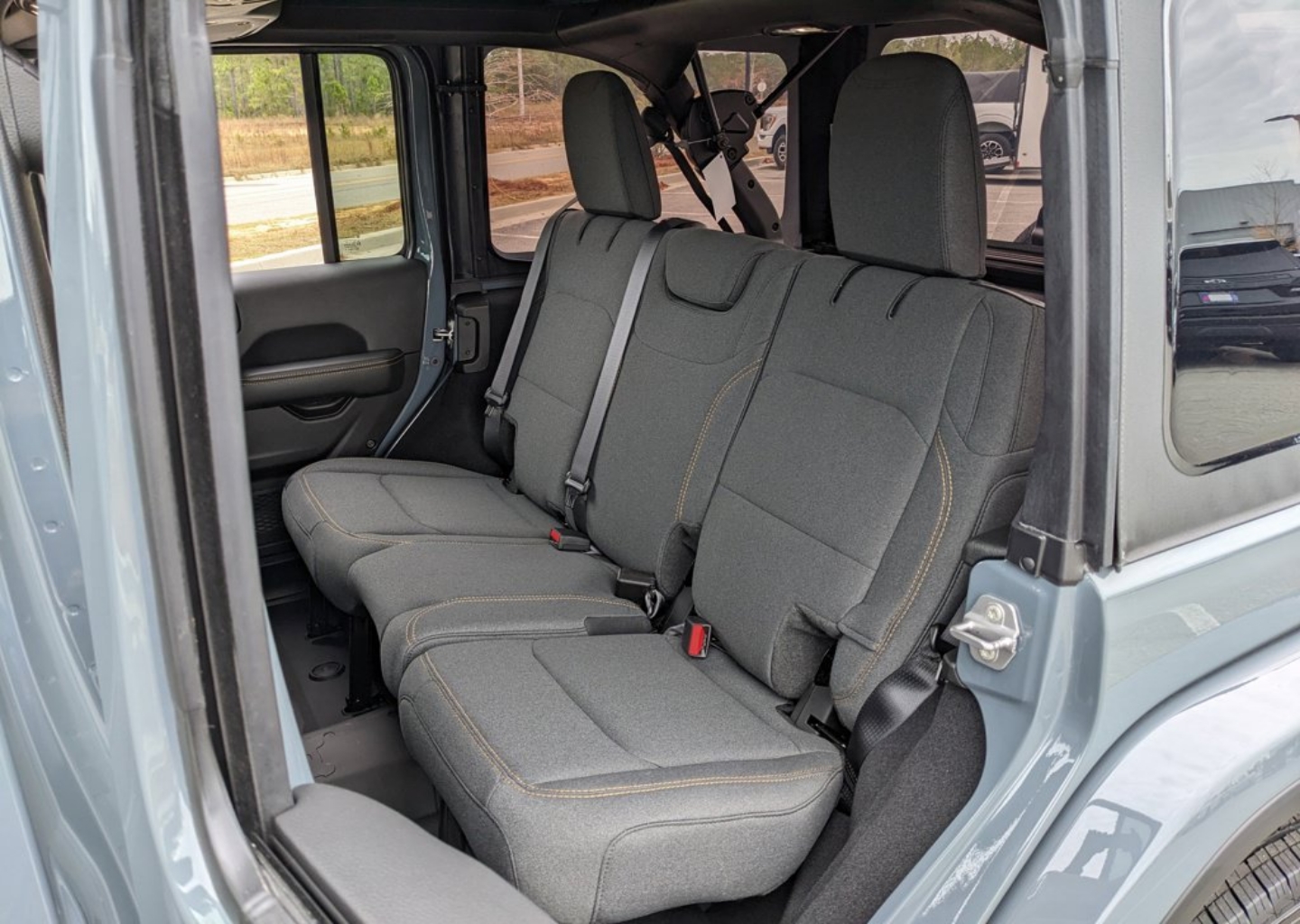 2026 Jeep Wrangler 4-Door Sahara - Photo 38