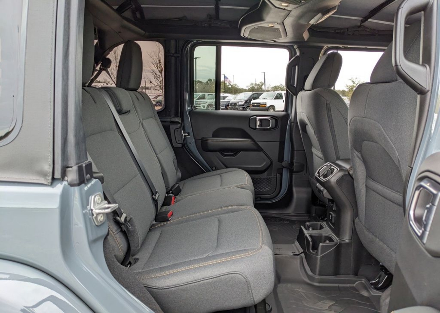 2026 Jeep Wrangler 4-Door Sahara - Photo 45
