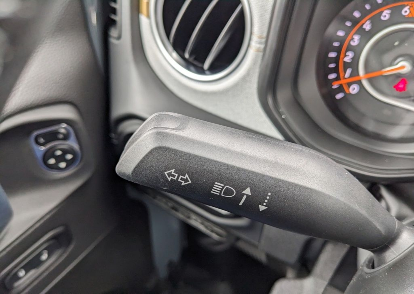 2026 Jeep Wrangler 4-Door Sahara - Photo 50