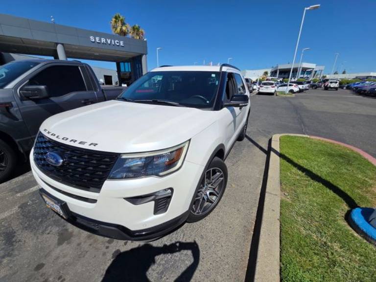 2018 Ford Explorer Sport