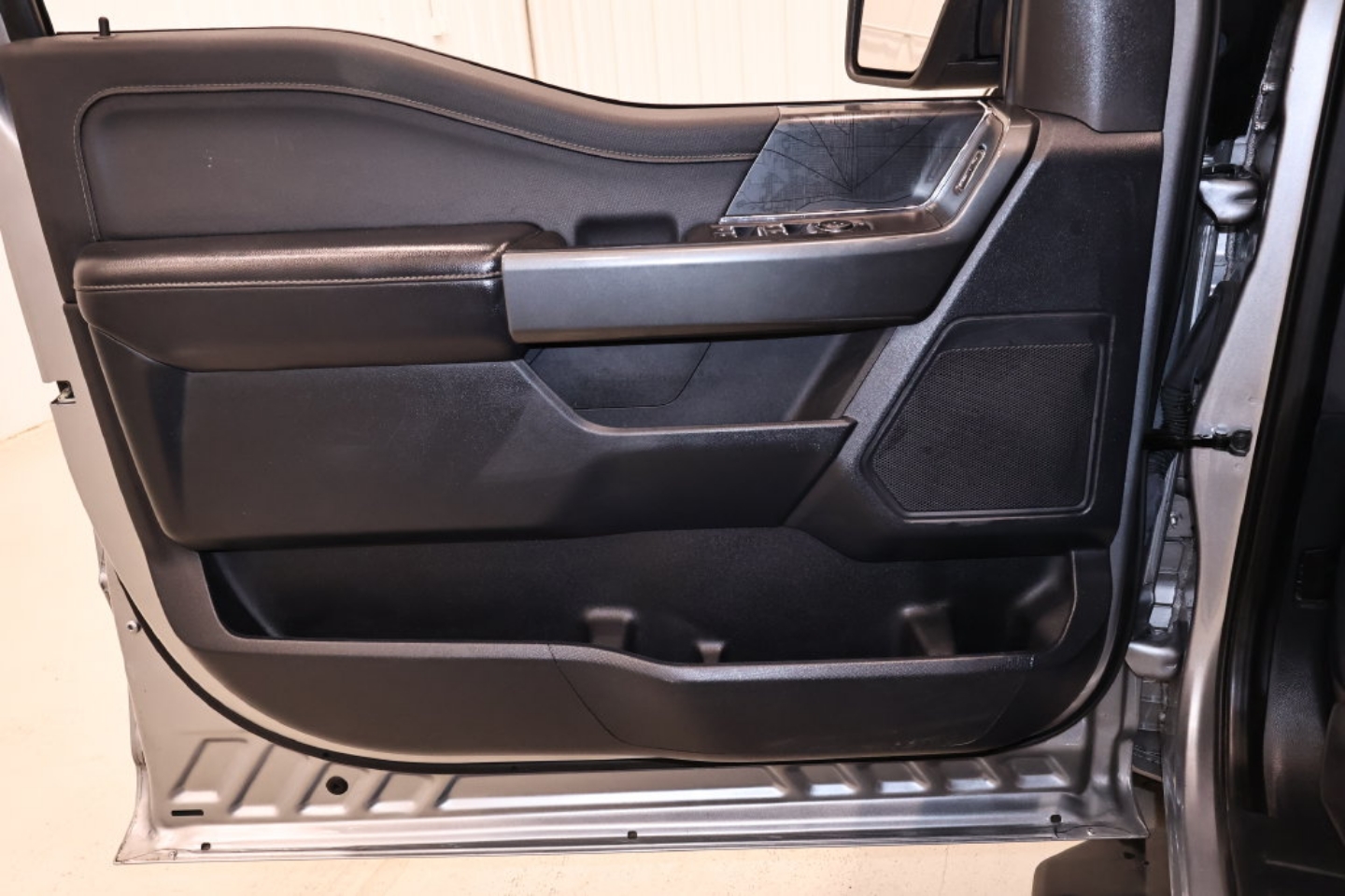 2023 Ford F-150 XLT - Photo 11