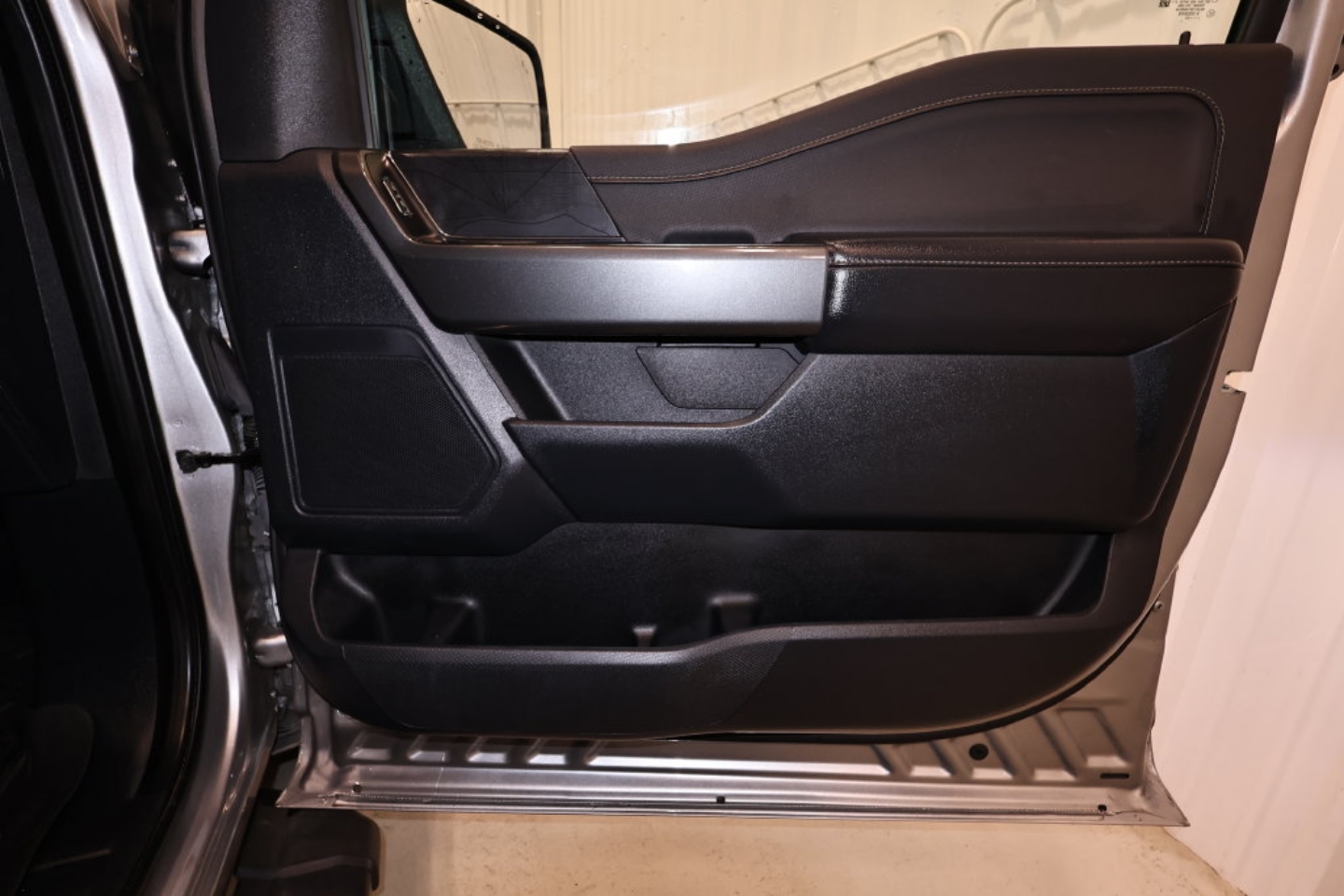 2023 Ford F-150 XLT - Photo 18