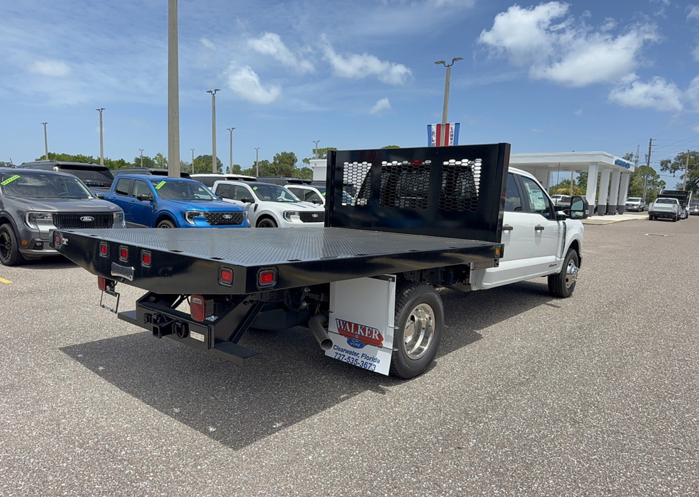 2025 Ford F-350 Super Duty Chassis Cab XL - Photo 6