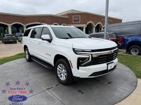 2025 Chevrolet Suburban LS