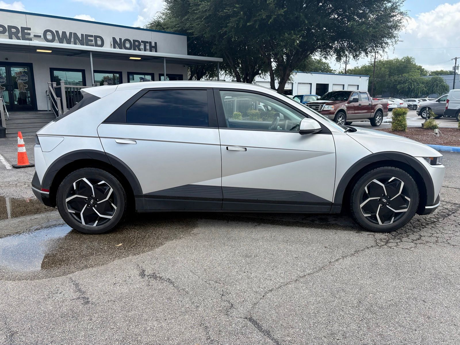 Used 2023 Hyundai IONIQ 5 SEL with VIN KM8KNDAF3PU149148 for sale in San Antonio, TX