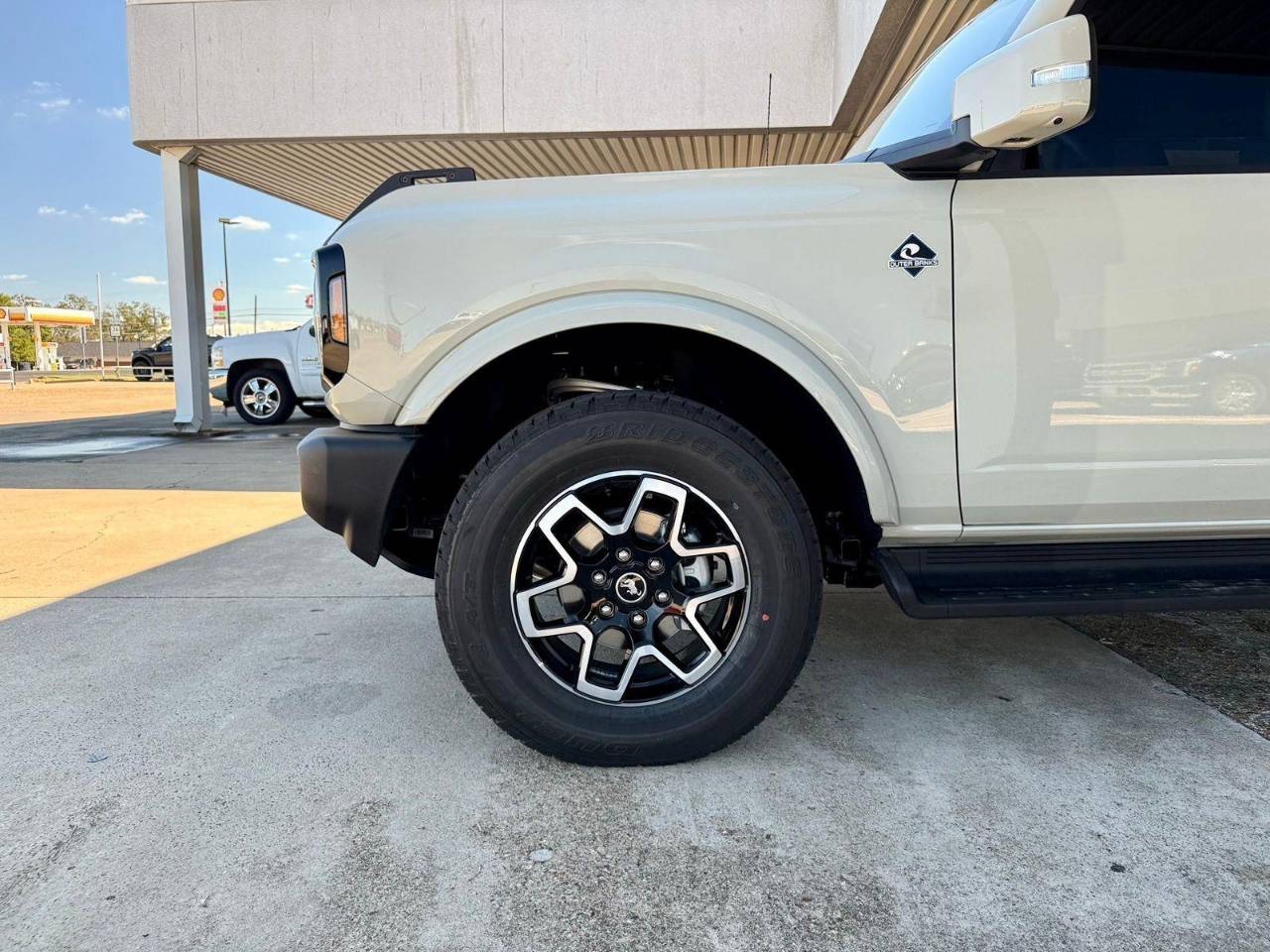 2025 Ford Bronco 4-Door Outer Banks - Photo 6