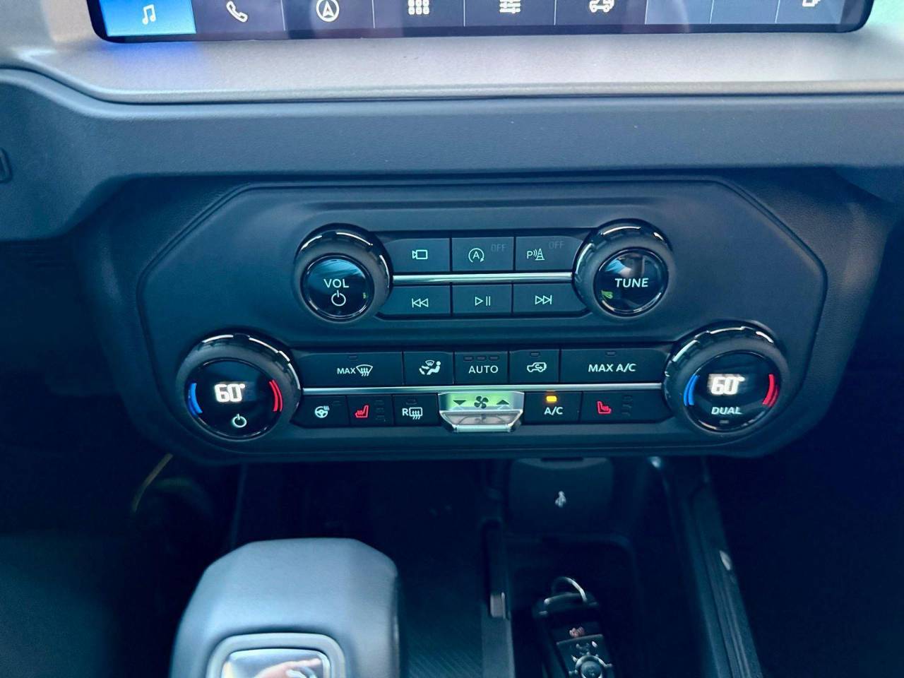 2025 Ford Bronco 4-Door Outer Banks - Photo 16