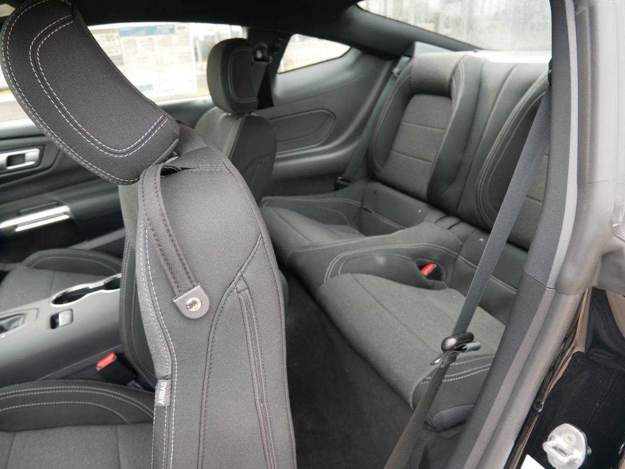 2026 Ford Mustang EcoBoost Fastback - Photo 9