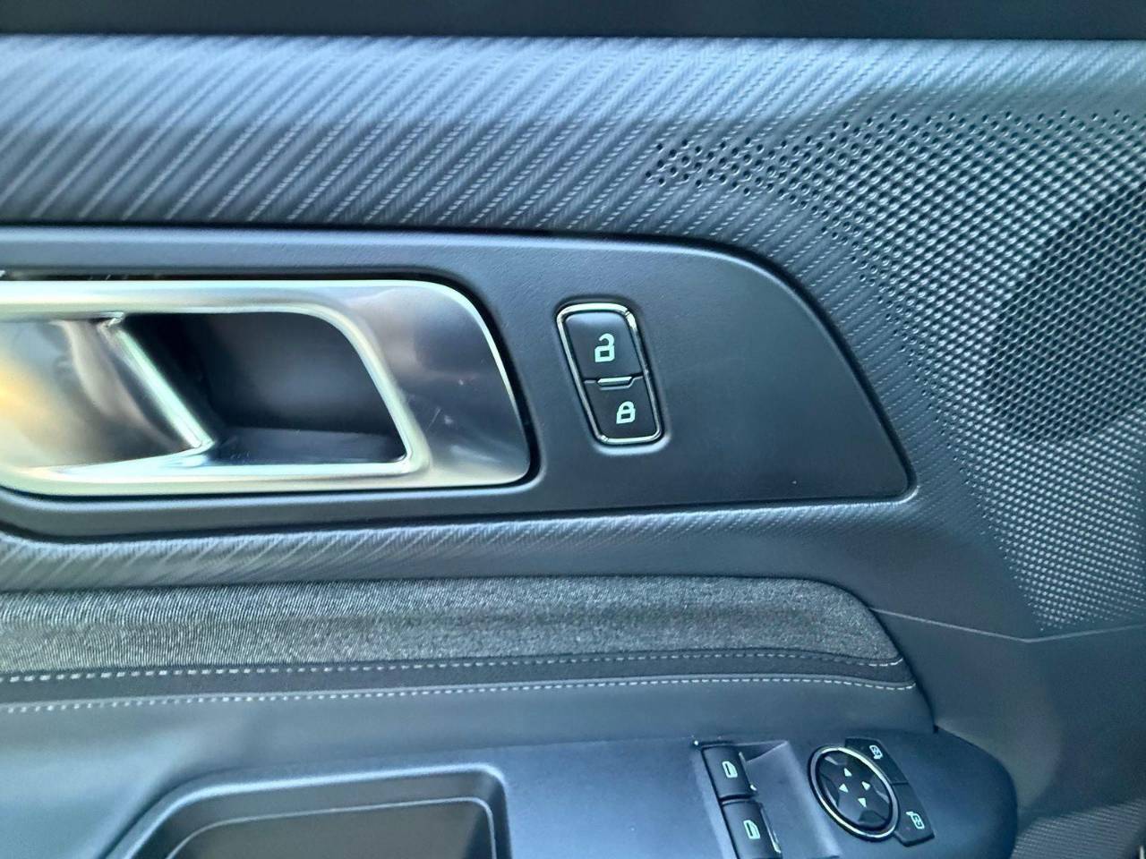 2026 Ford Mustang EcoBoost Fastback - Photo 25