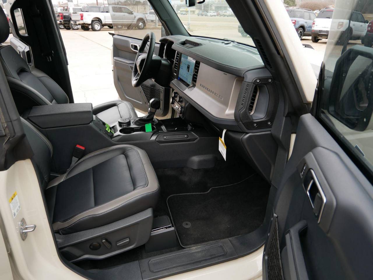 2025 Ford Bronco 4-Door Outer Banks - Photo 28