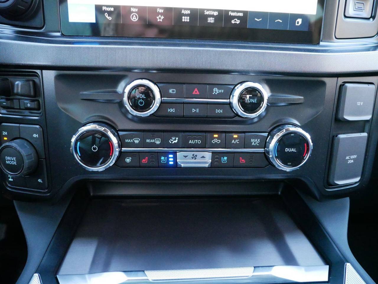 2026 Ford F-250 Super Duty Platinum - Photo 30