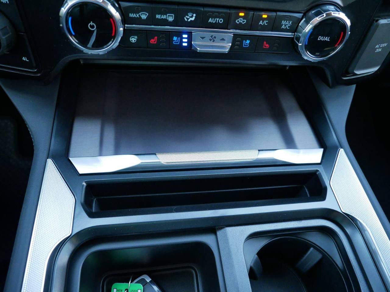 2026 Ford F-250 Super Duty Platinum - Photo 33